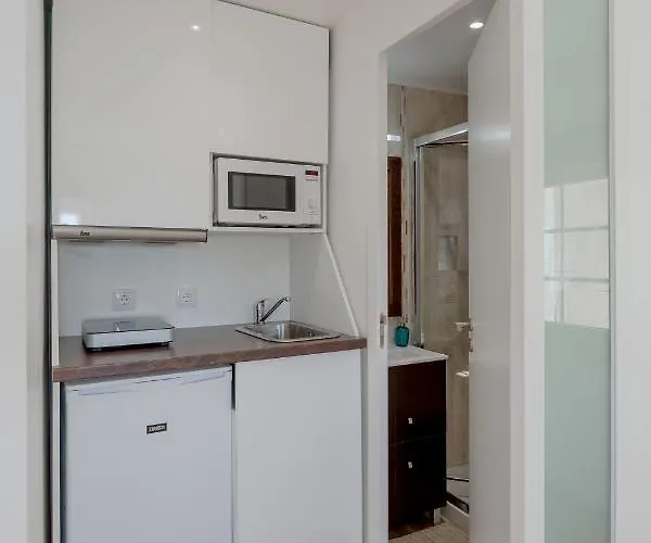 Апартаменти Alfama River View