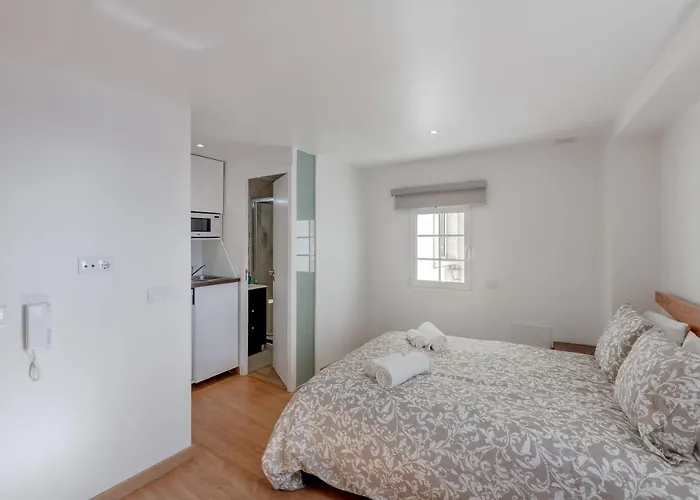 Alfama River View Лісабон